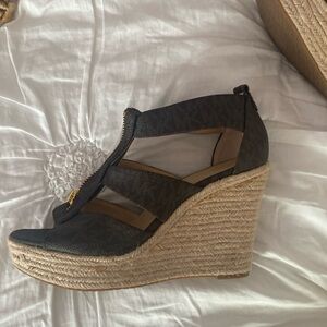 Michael kors wedge! Size 7